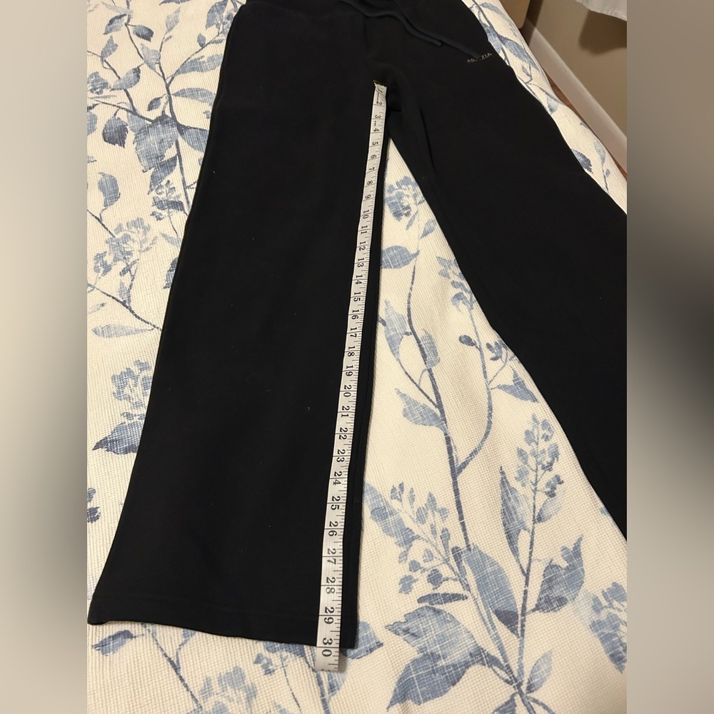 NWT Aritzia Cozy Fleece Perfect Banded Wide Sweatpant - Picture 3 of 4